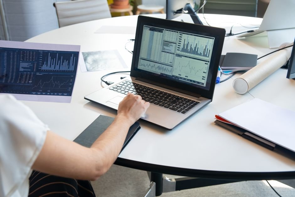 pinpoint answer through data analysis