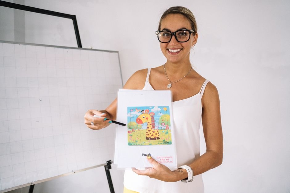 educator using free crossword puzzle maker
